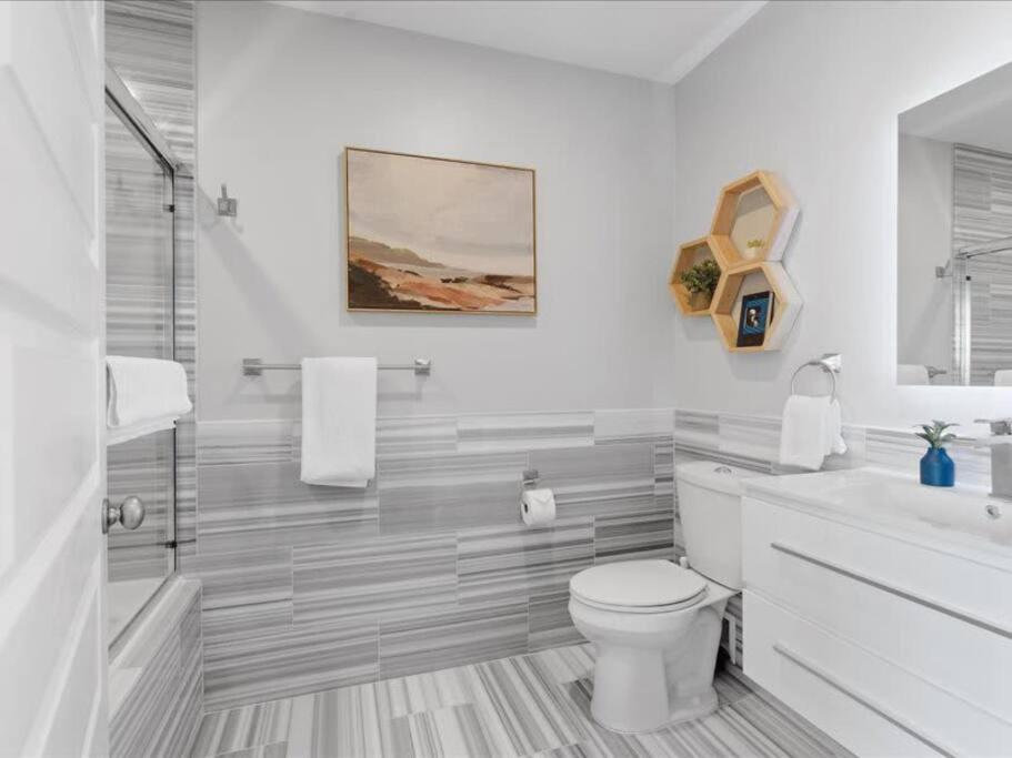 Cozysuites Dream 1Br, Ppg Paints Arena, Pitts Pittsburgh Bagian luar foto