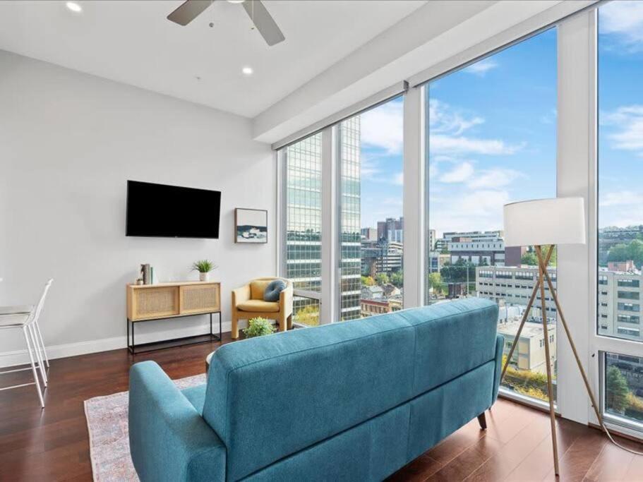 Cozysuites Dream 1Br, Ppg Paints Arena, Pitts Pittsburgh Bagian luar foto