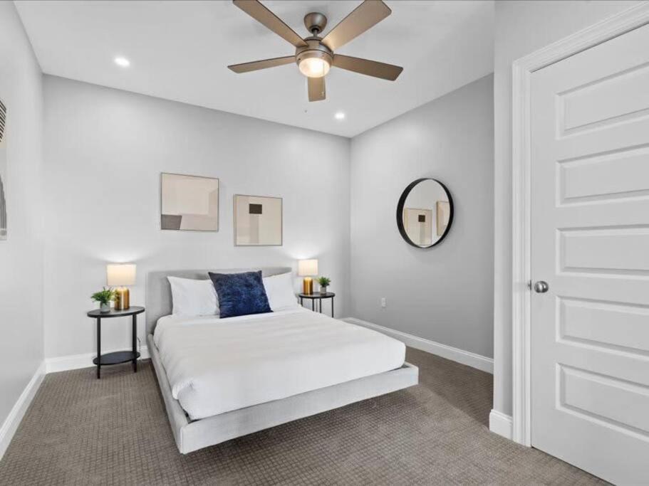 Cozysuites Dream 1Br, Ppg Paints Arena, Pitts Pittsburgh Bagian luar foto